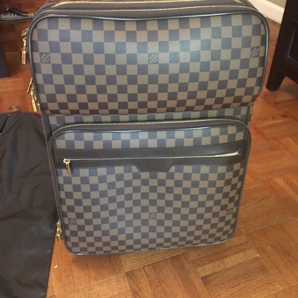 Louis Vuitton Handbags - 🌶SOLD!⭐️Authentic Louis Vuitton carry on
